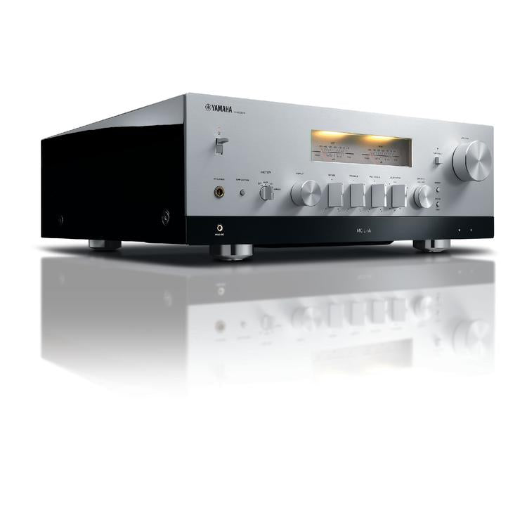 Yamaha RN2000A | Récepteur réseau hi-fi stéréo avec MusicCast - 120 W + 120 W - Airplay - Argent-SONXPLUS Rivière-du-Loup
