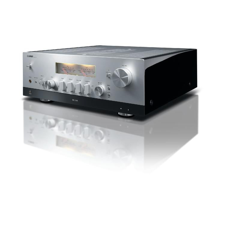 Yamaha RN2000A | Récepteur réseau hi-fi stéréo avec MusicCast - 120 W + 120 W - Airplay - Argent-SONXPLUS Rivière-du-Loup