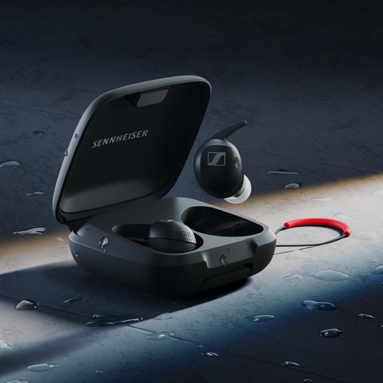 Sennheiser Momentum Sport | Écouteurs intra-auriculaires - Sans fil - Réduction active du bruit - Noir-SONXPLUS Rivière-du-Loup